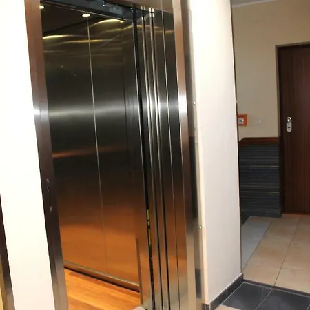 Apartamento Helska 73 *